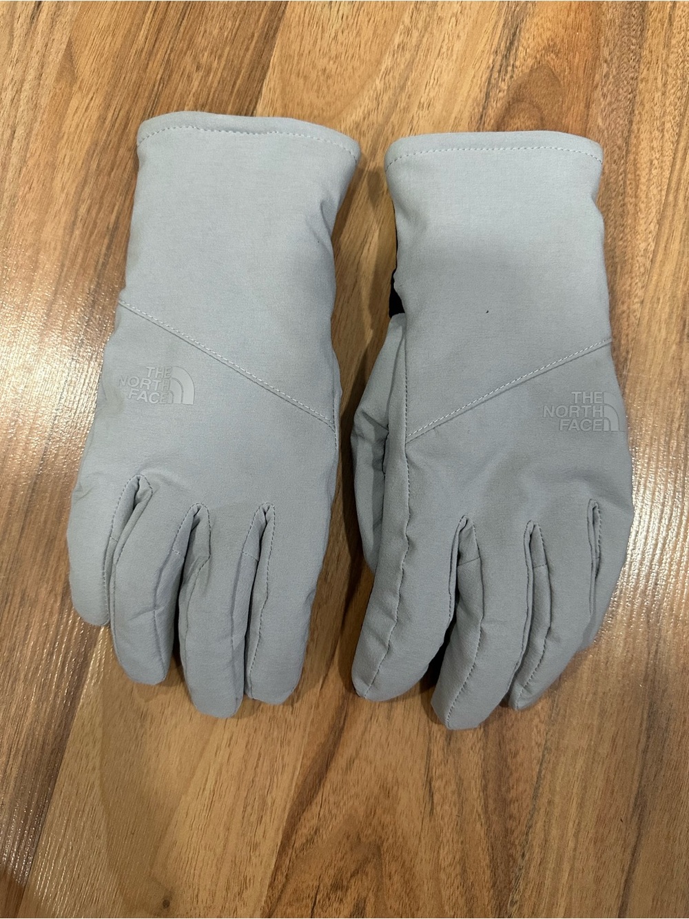The North Face Women’s Gloves Size M